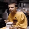 Stranger Things - Mov 18